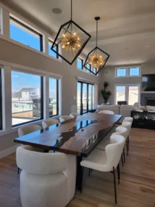 Read more about the article The Magic Of A Resin Table: Pouring, Polishing, and Pure Craftsmanship