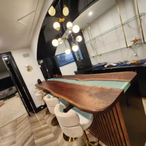 Read more about the article Where Craft Meets Comfort: A Walnut Resin Bar Top That Steals The Scene!
